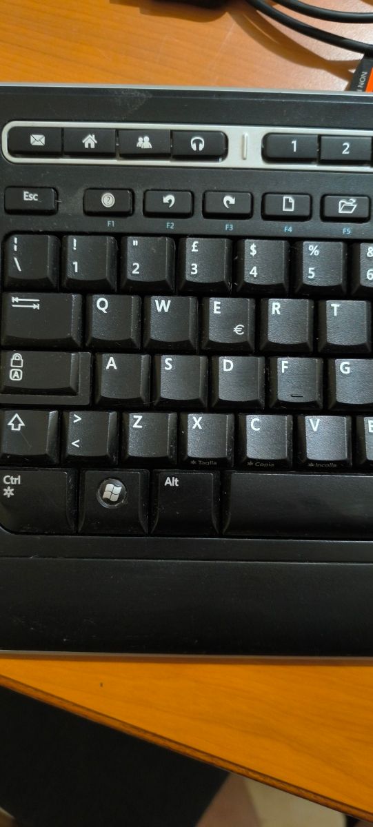 Tastiera Microsoft Digital Media Keyboard 3000