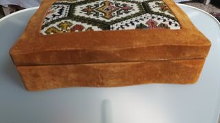 Scatola vintage ricamo