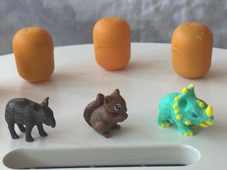 HUEVO KINDER SORPRESA - SET X 8 ANIMALES COLECCION