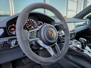 Porsche Cayenne 2021