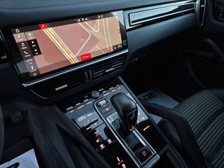 Porsche Cayenne 2021