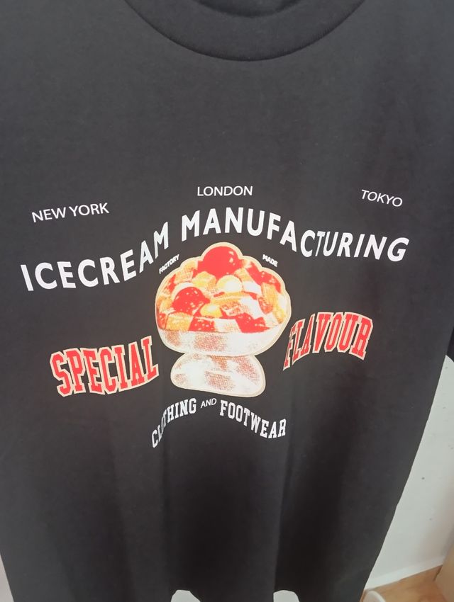 Camiseta ICECREAM negra