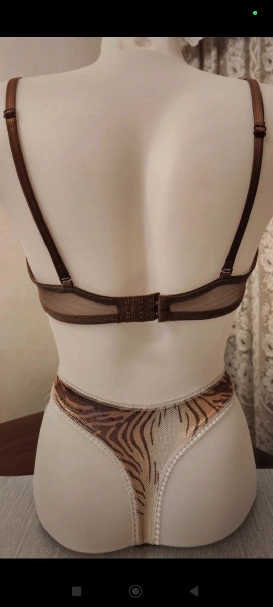 Conjunto lencería marrón