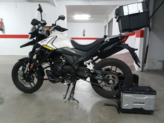 Motron X-Nord 125: Moto en perfecto estado