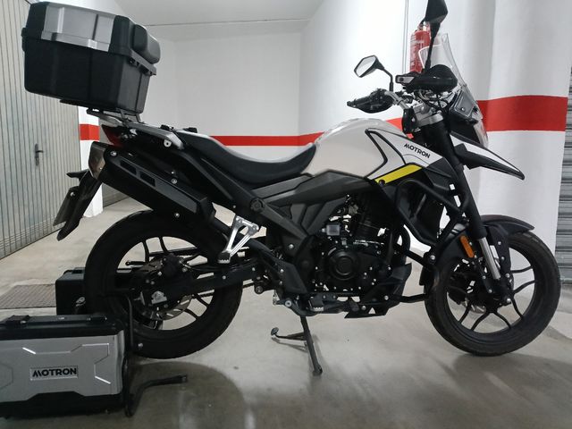 Motron X-Nord 125: Moto en perfecto estado