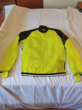 Cortavientos Decathlon talla M