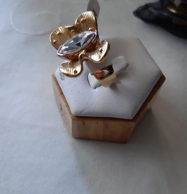 Anillo mariposa dorado