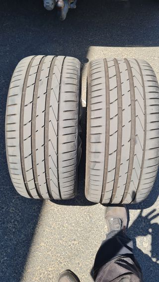 Neumáticos 255/40ZR17