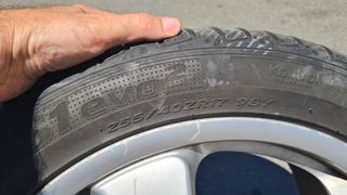 Neumáticos 255/40ZR17
