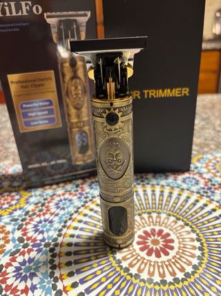 Tagliacapelli e barba  - Elegante e professionale