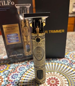 Tagliacapelli e barba  - Elegante e professionale