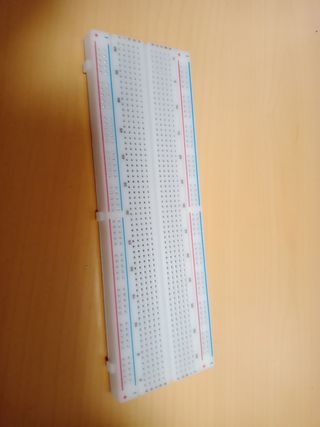 Placa de pruebas (Breadboard)