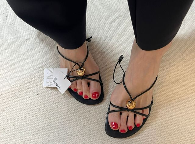 Sandalias Zara tacón dorado 7cm