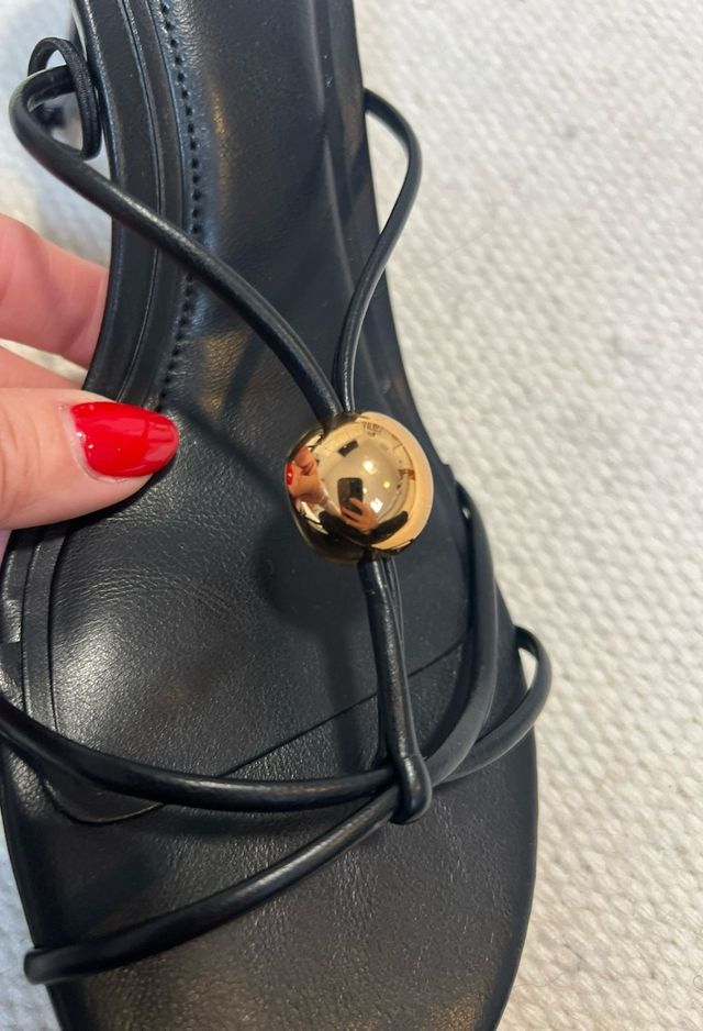 Sandalias Zara tacón dorado 7cm