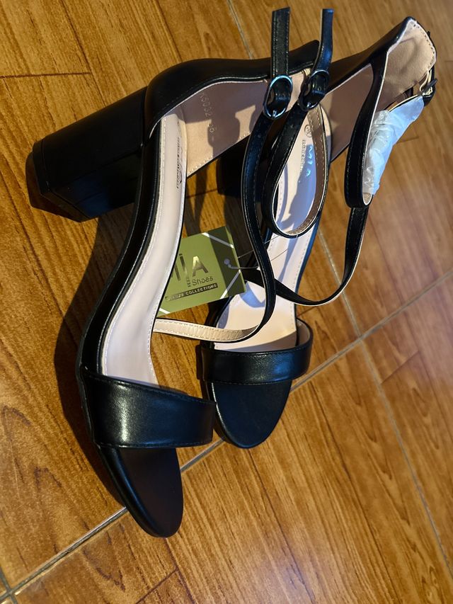 Sandalias tacón negras Mia 38
