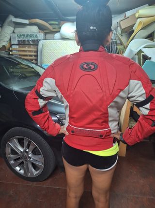 Chaqueta moto Levior rojo-gris, forro desmontable,