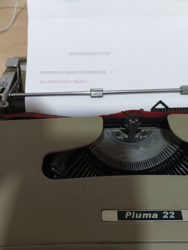 Máquina escribir Olivetti Pluma 22