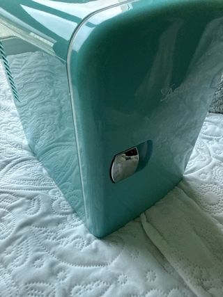 Mini nevera AstroAI portátil