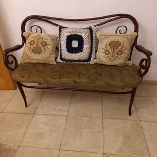 Mesa, cómoda, aparador, silla...antiguas de madera