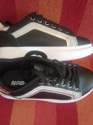 Sneakers nere e argento