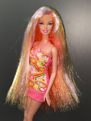 Barbie capelli arcobaleno