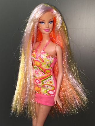 Barbie capelli arcobaleno