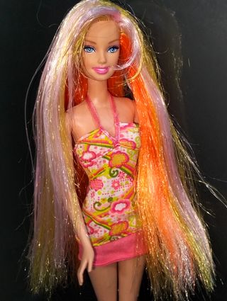 Barbie capelli arcobaleno