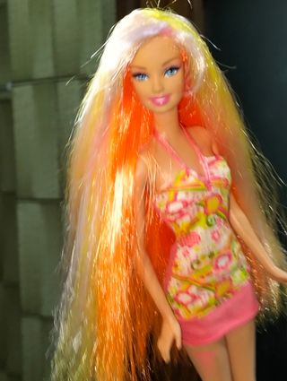 Barbie capelli arcobaleno