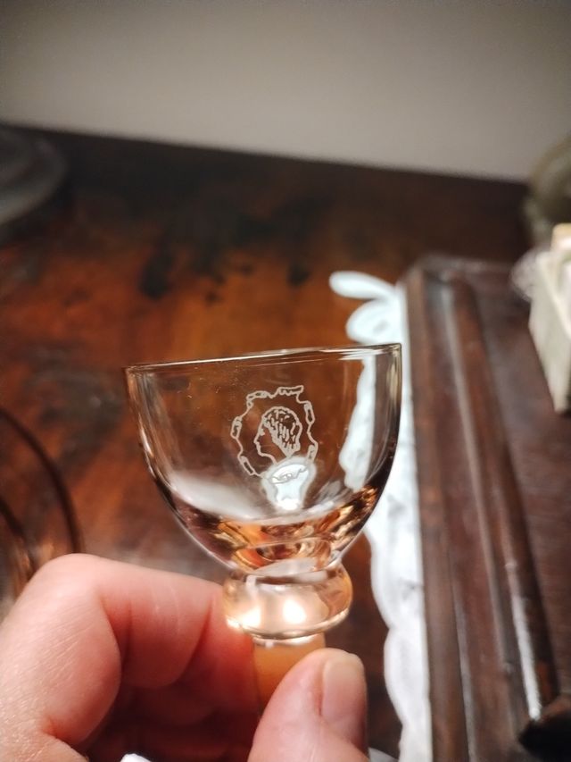 Set bicchieri & bottiglia vintage rosa