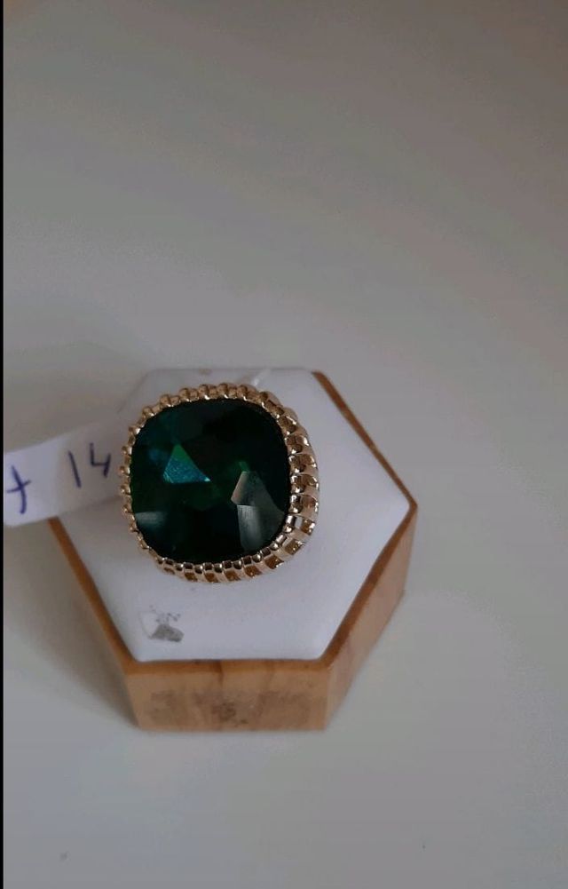 Anillo mujer dorado y verde 14,1mm