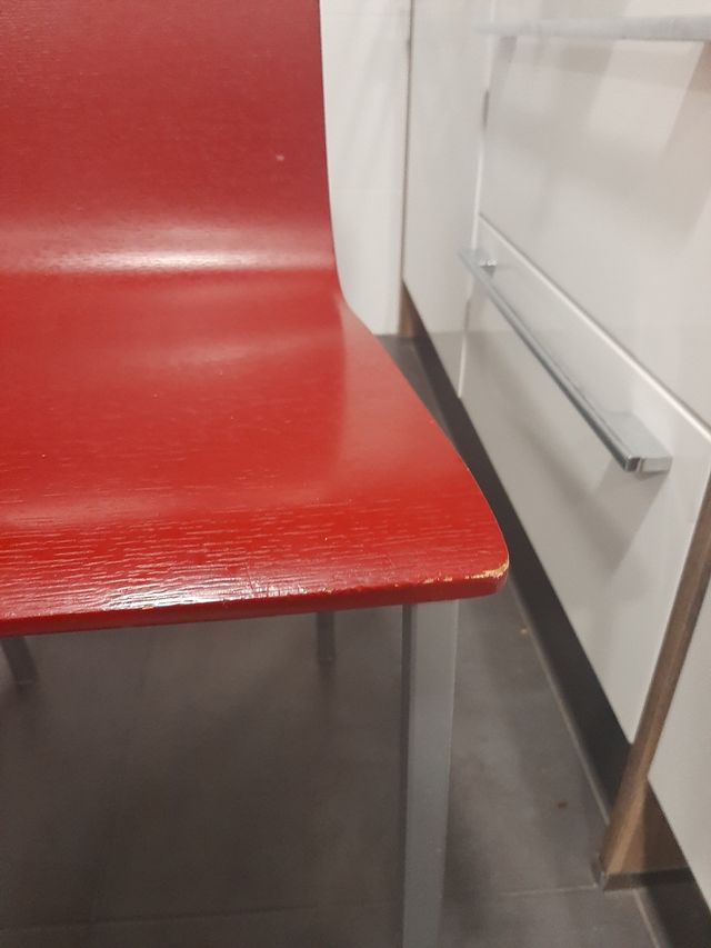 2 Sillas rojas - Cocina o comedor.