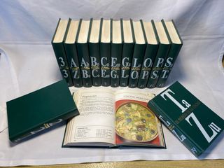 coleccion de 14 libros de cocina antiguos.
