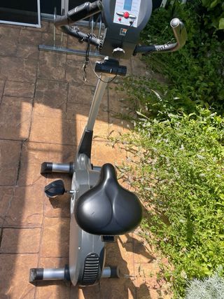 Bicicleta estática Kettler - ejercicio