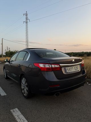 Renault Latitude Initiale V6 dCi 240cv 