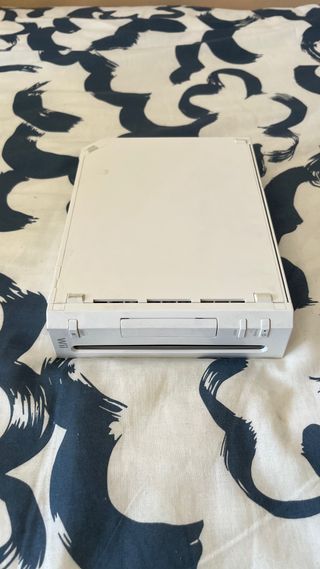 Nintendo Wii blanca - sin cable de conexion al tv 