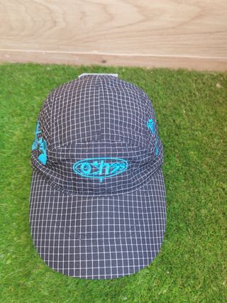 Gorra NIKE  off white negra y verde agua