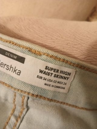 Pantalones vaqueros azules claros