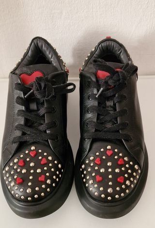 Zapatillas Love Moschino negras con tachuelas