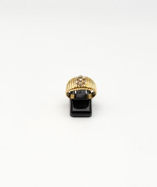 Anillo de oro 18k con diamantes