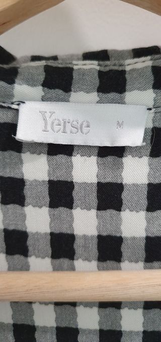 Blusa vichy blanco-negro manga corta