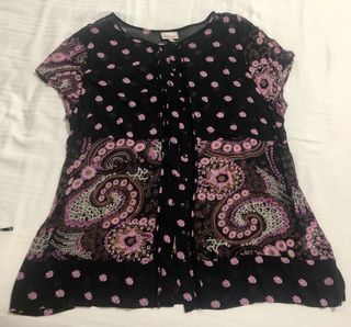 Blusa nera fucsia fiori