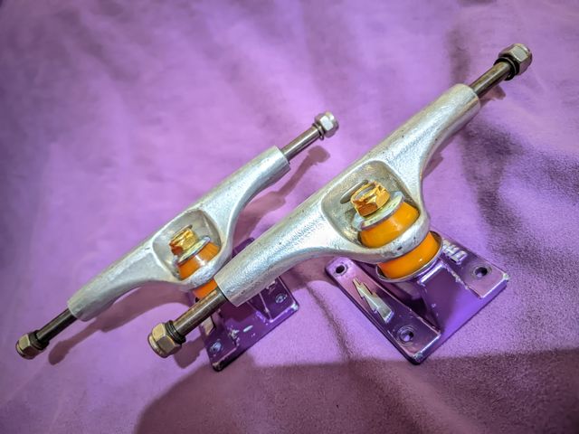 Thunder skate trucks 145 Titanium TKP