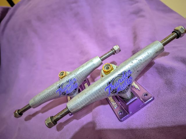 Thunder skate trucks 145 Titanium TKP