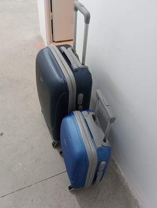 2 Maletas ORMI - Azul y Negra