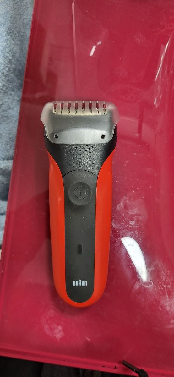 Afeitadora Braun Serie 3 roja