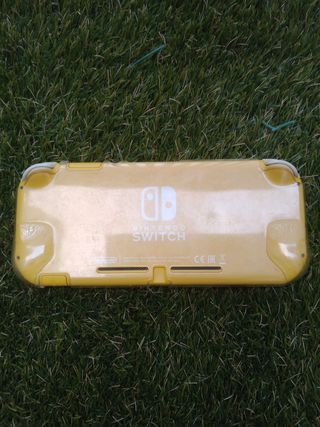 Nintendo Switch Lite Giallo