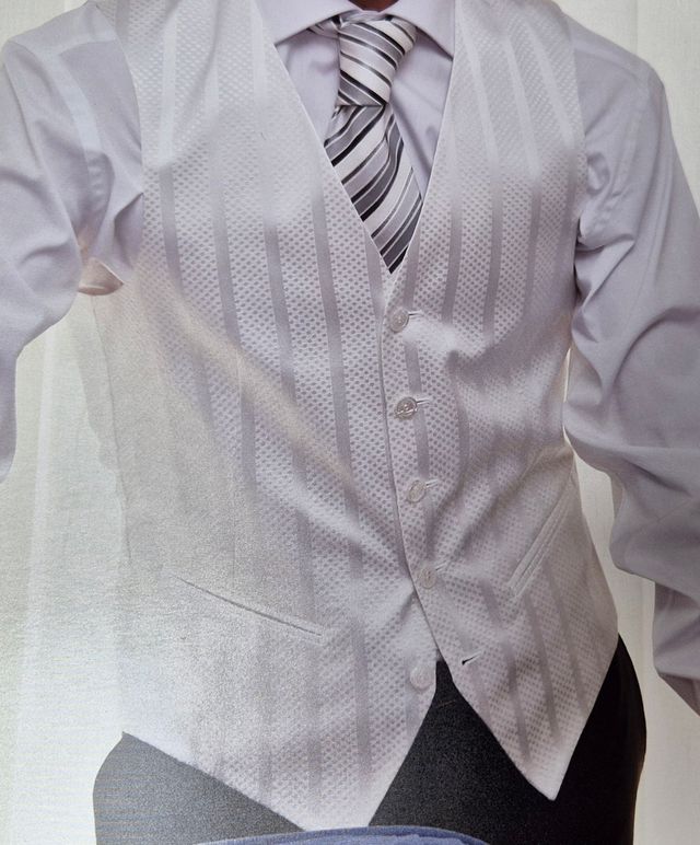 Traje Pal Zileri: chaqueta, chaleco y corbata