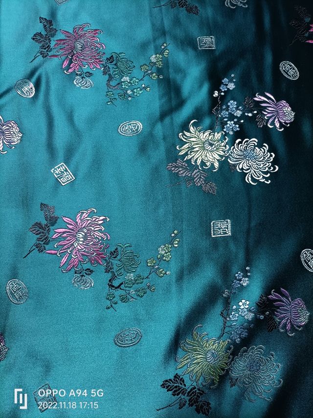 Stoffa di seta  - tessuto importato dalla Cina 
