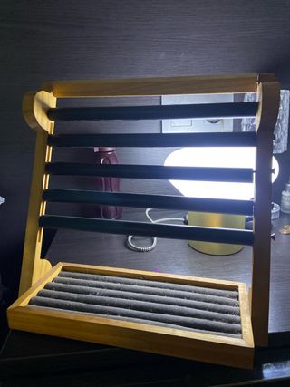 Soporte anillos madera - marrón