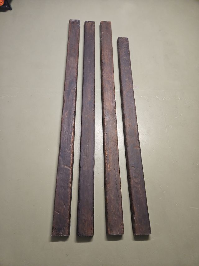 4 bigas imitación madera Tres de 2m Una de 1'80m